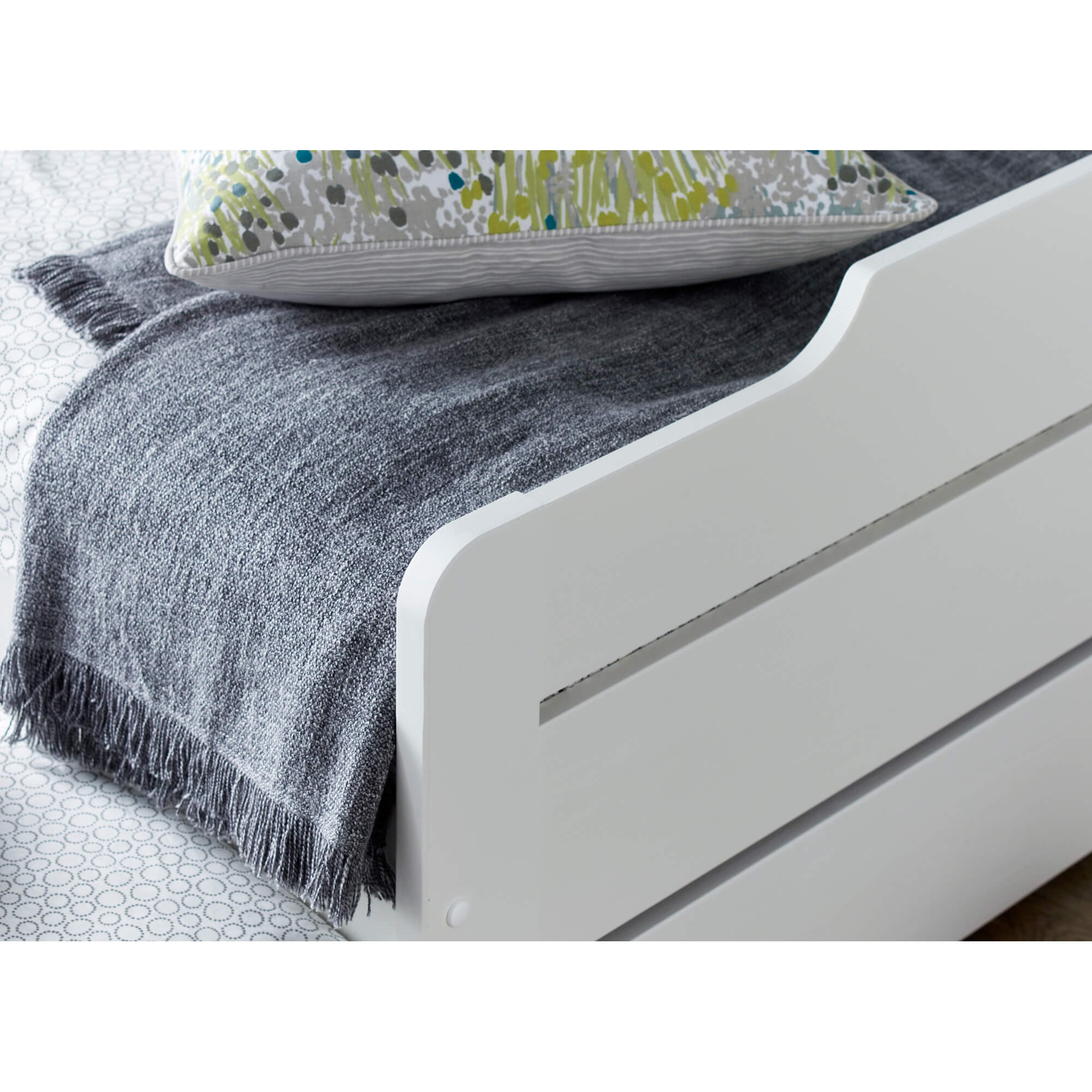 Copella White Guest Bed With Trundle - Image 4