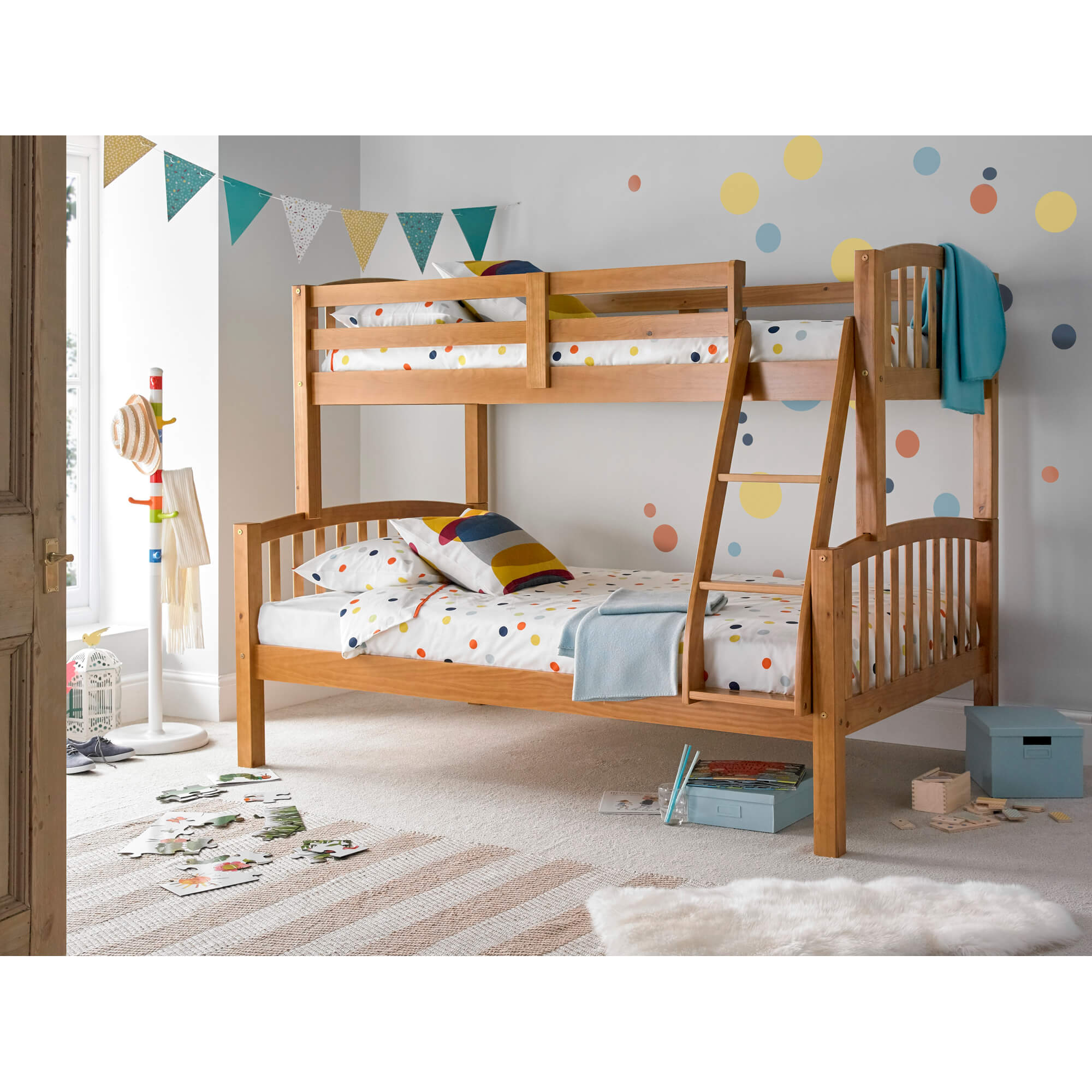 Mya Pine Triple Sleeper