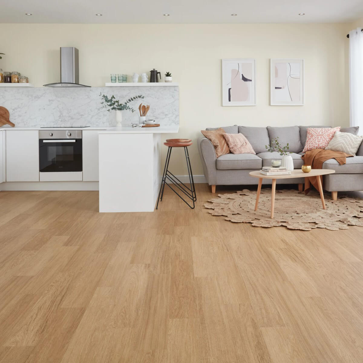 Karndean Knight Tile Gluedown Natural Studio Oak KP151 - Image 2