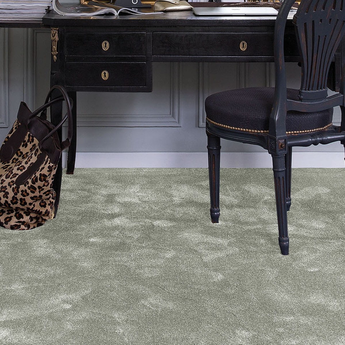 Surprise Carpet